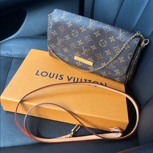 LOUIS VUITTON Monogram Favorite MM